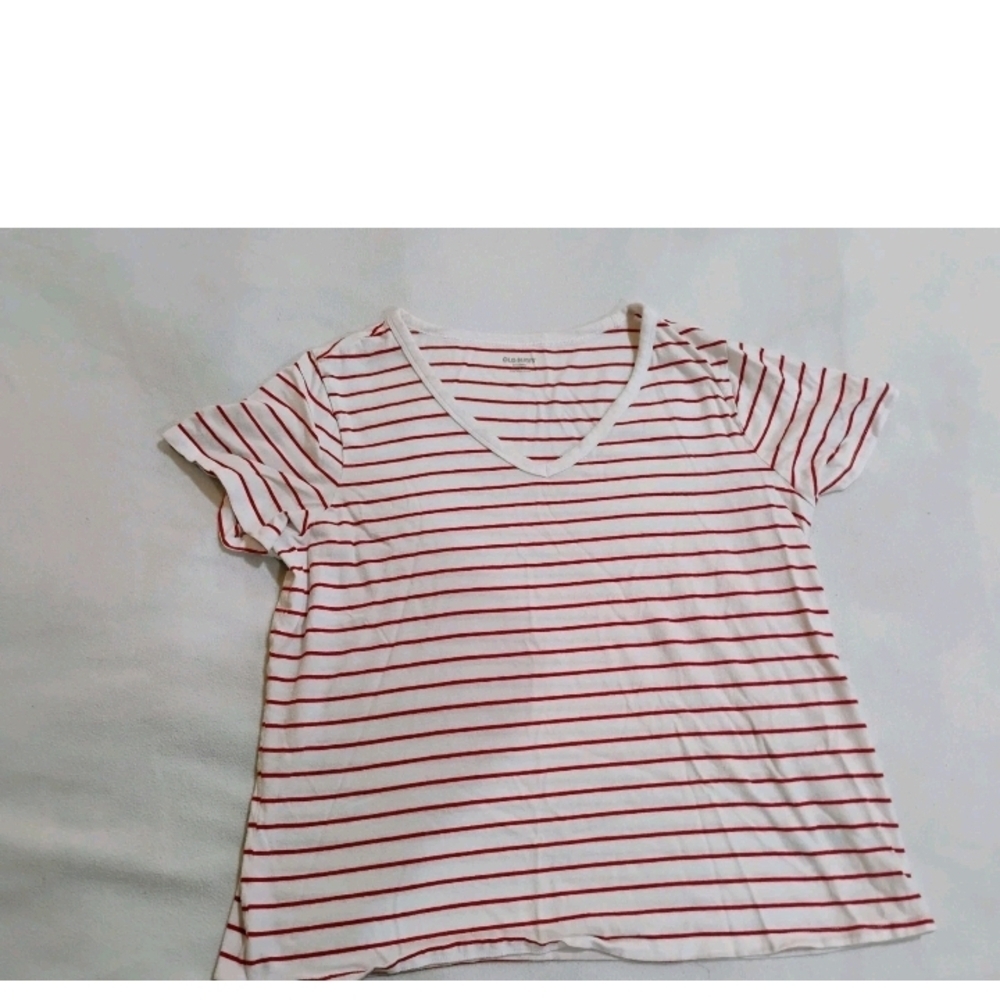 Old Navy Red and White Striped Short Sleeve Tee
